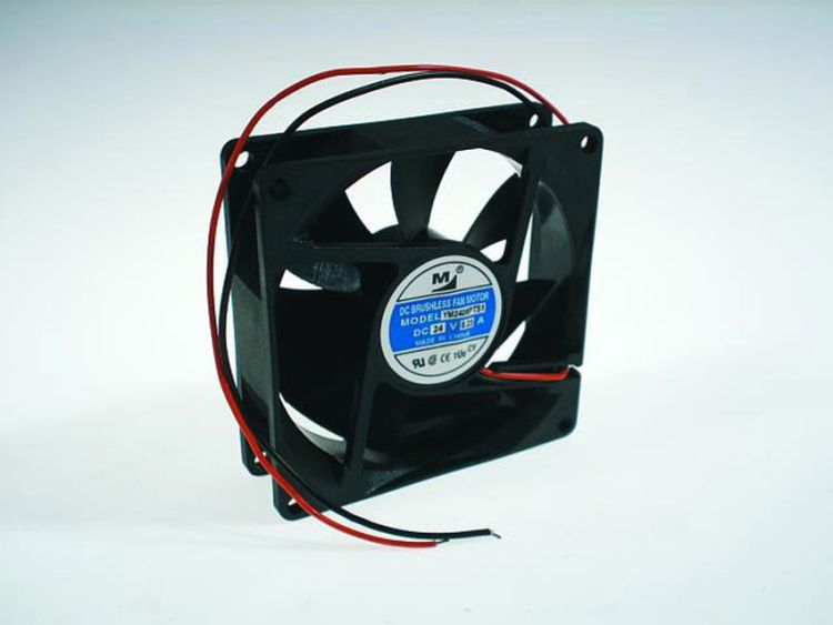 EUROLITE Lüfter 24V/0,20A 80x80x25mm (DA08025S24HA) 15cm Kabel
