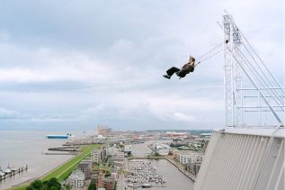 High Swing Bremerhaven: Traversenkonstruktion in 86 Metern Höhe